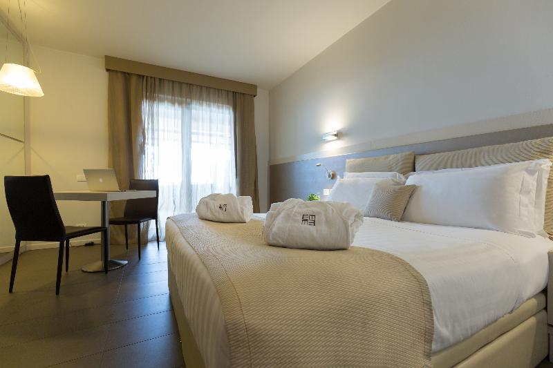 Main Palace Hotel ロッカルメーラ エクステリア 写真